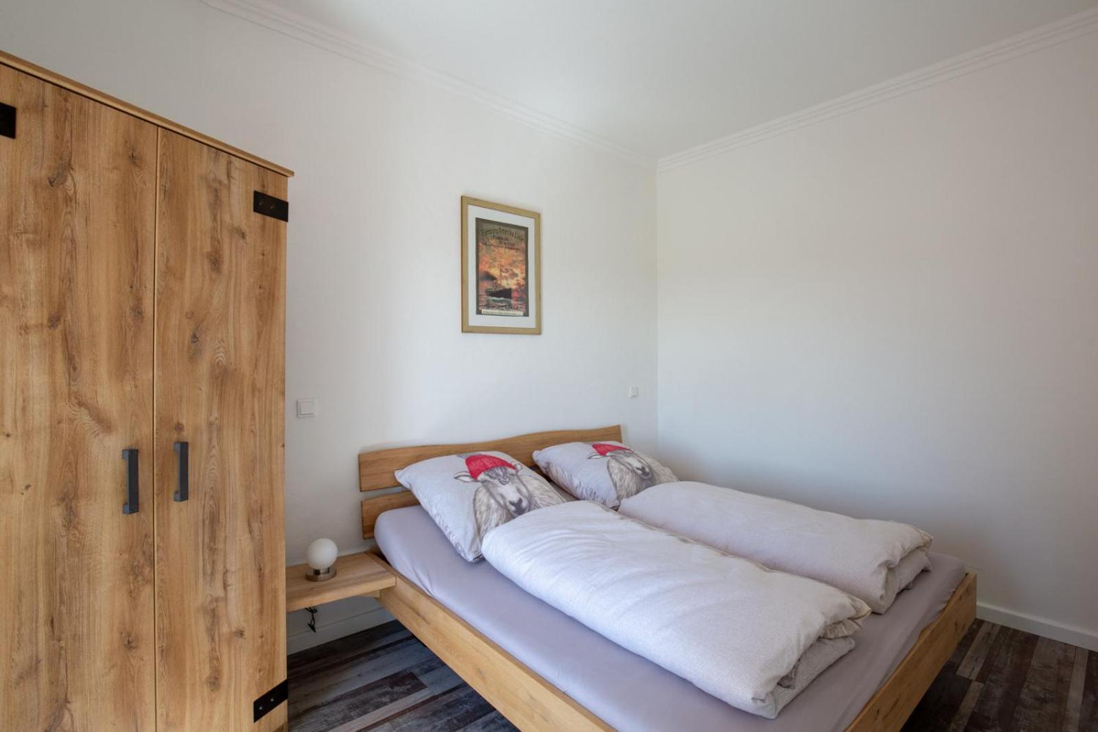Ankerplatz Ueber Dem Hafen-Pub Apartment Pellworm Ngoại thất bức ảnh